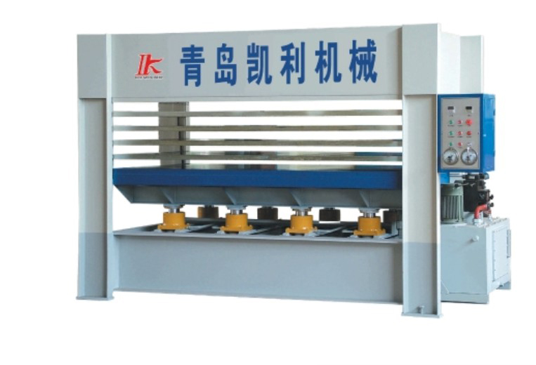 貼面熱壓機生產(chǎn)技術(shù)已經(jīng)成熟
