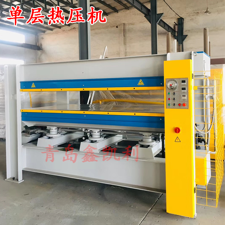 熱壓機(jī)貼木皮幾分鐘能完成5張板材呢