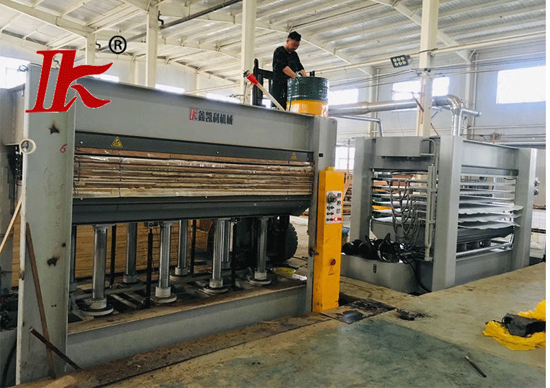 威?？蛻粽{試車間